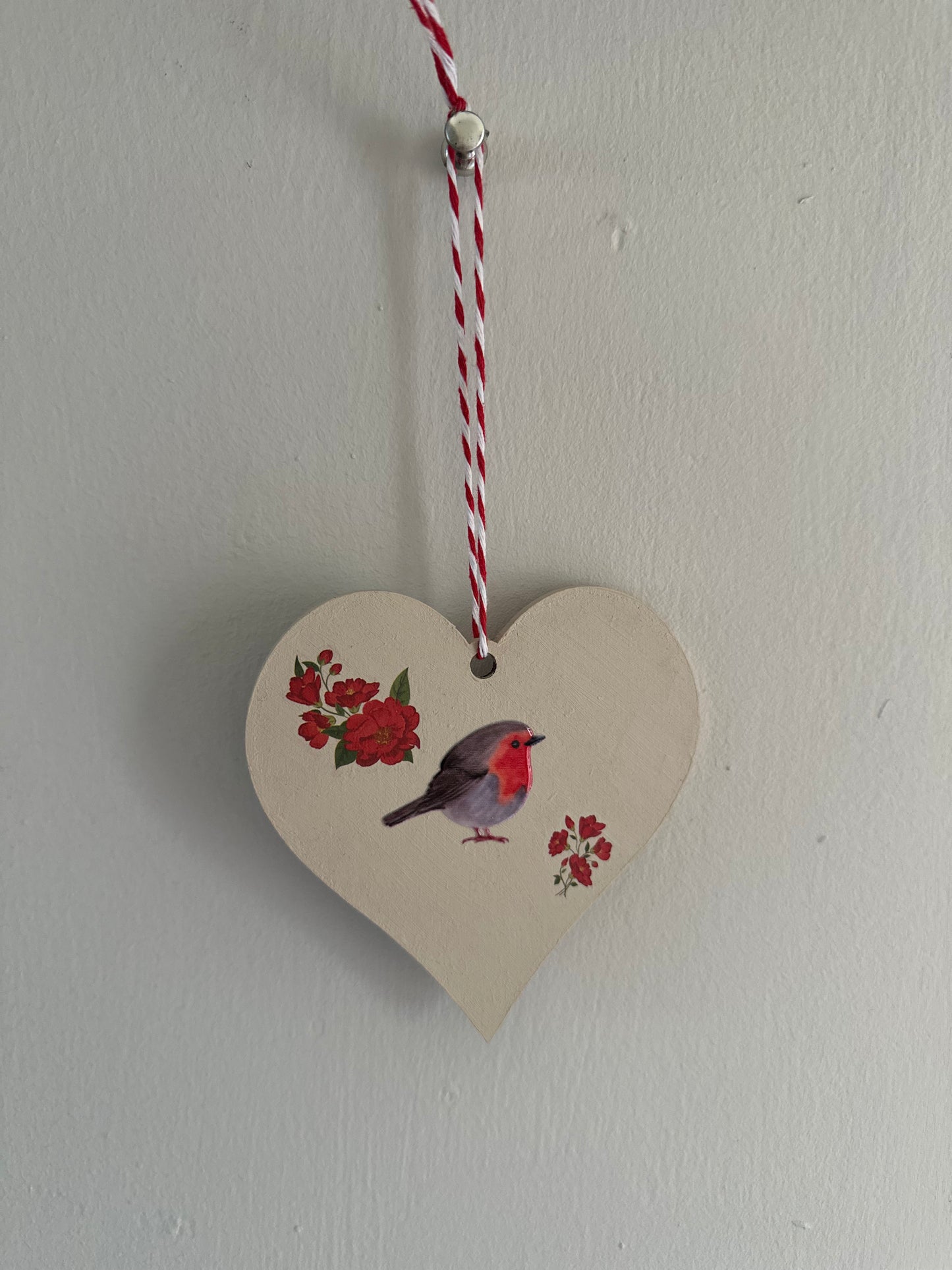 Beautiful Wooden Robin And Roses Hanging Heart