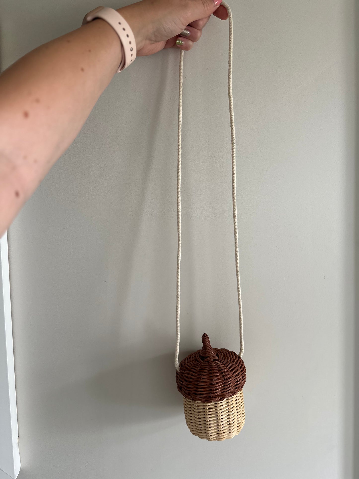 Acorns Rattan Light Brown