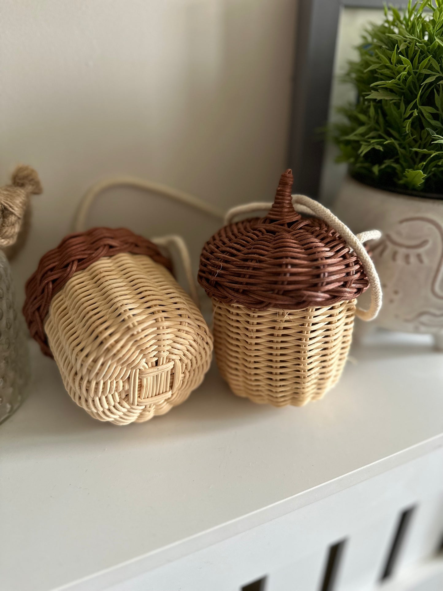 Acorns Rattan Light Brown