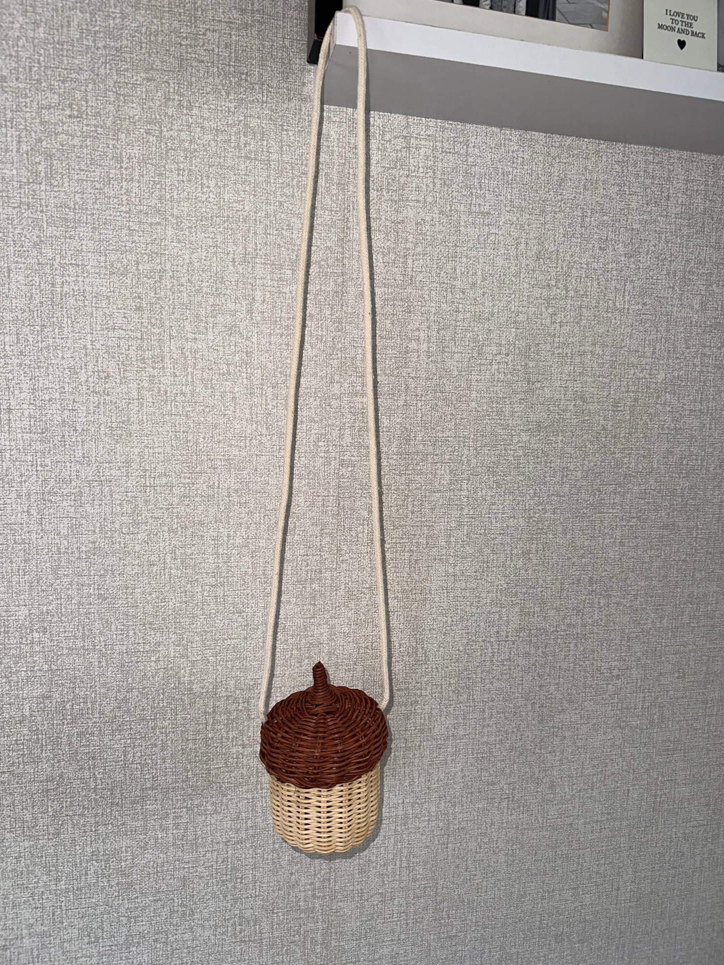 Acorns Rattan Light Brown