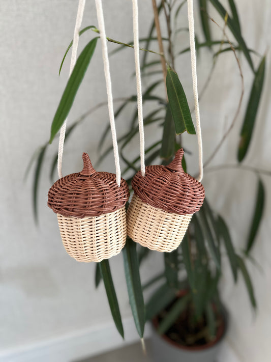 Acorns Rattan Light Brown