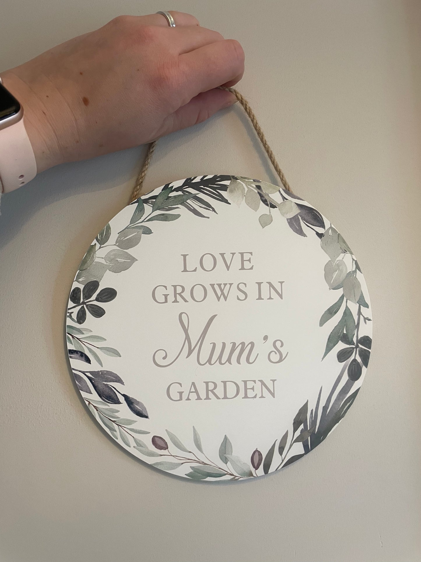 Love Grows In Mums Garden Sign